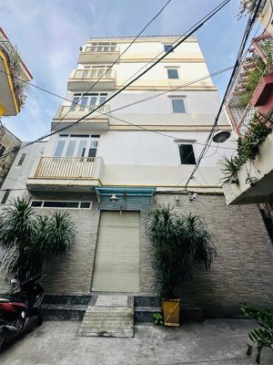 bán nhà 5 tầng có thang máy, căn góc 3 mặt thoáng. tt quận 1, nguyễn trãi. 50m2 chỉ 18,5tỷ