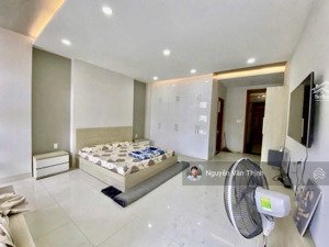 bán nhà 4tầng + lửng có thang máy đường điện biên phủ cách biển 800m 100m2 15,5tỷ