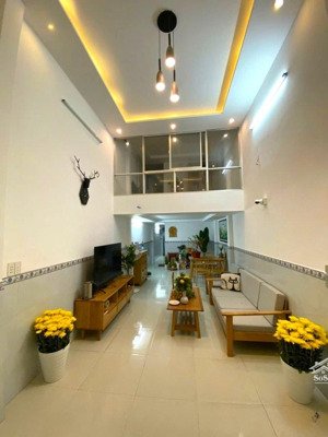 nhà đẹp 3 tầng ngay tân thới nhất sát mặt tiền gần phan văn hớn - hẻm xe hơi - 45m2. chỉ hơn 4 tỷ