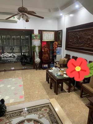 bán nhà ngã tư liễu giai đội cấn - nhà sân vườn hai mặt ngõ - sân rộng để 10 xe máy - 10m ra ô tô