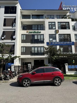 hoàng thành villas, mộ lao. 150m2, 7 tầng thang máy. kinh doanh, văn phòng.