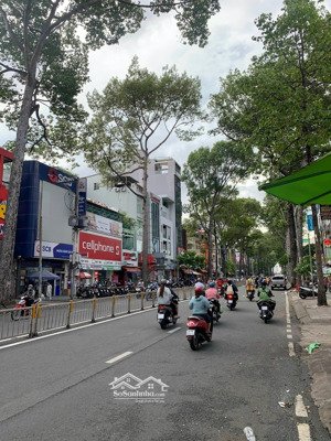 bán nhà đường nguyễn tri phương q10 | 5 tầng btct gần mặt tiền khai thác chdv