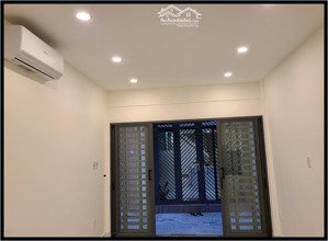 top nhà vị trí đẹp 1 trệt 1 lầu võ văn tần f5q3 tp. hcm