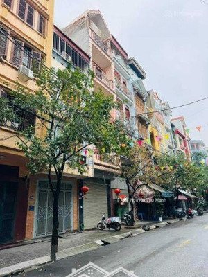 phân lô quân đội- 10m oto tránh- 4 tầng 2 thoáng trước sau- mặt tiền khủng- nhà đẹp ở ngay