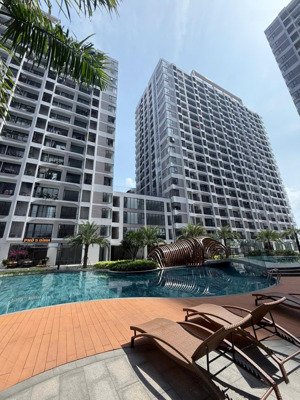 view hồ bơi siêu xịn căn hộ 64m2 - 3 tỷ 571 - mt eastmark city - sổ hồng riêng - 1pn + 1