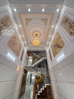 siêu phẩm nhà 5 tầng nfay gò xoài hẻm ôtô vào nhà