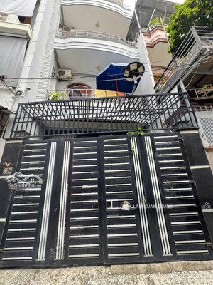 bán nhà 4 tầng khu tt nha trang khu bàn cờ, đường quang trung gần biển, chợ, trường học