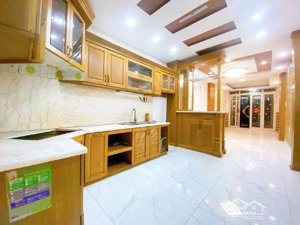 bán nhà 5 tầng, quận 10, hẻm 10m, 3.3 x 10m, chỉ 9.9 tỷ