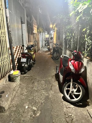 bán nhà nát tiện xây mới, tại tt quận 1 nguyễn cư trinh. hẻm thông 10m ra xe hơi. 58m2 chỉ 7 tỷ.