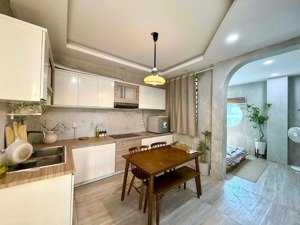 bán nhà quận phú nhuận - hẻm xe tải thẳng 1 trục - 4 tầng - ngang 5m - chỉ hơn 10 tỷ