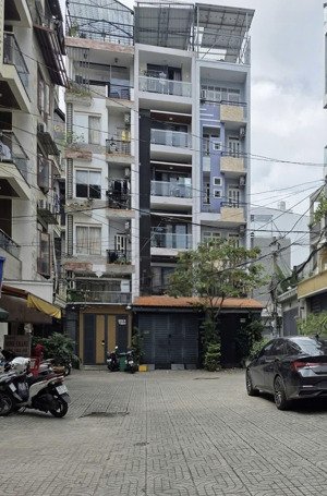 quận 10 chỉ 3,95 tỷ 4 tầng hẻm nhựa xe tải đường 3/2. khu an ninh, yên tĩnh dân trí cao