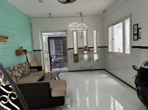 khu vip phan xích long - nhà hẻm 3m - 78/4 phùng văn cung p.2 - dt: 4,1 x 10m (trệt + lầu)