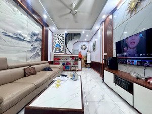 hiếm! cát linh, 10m ra phố, ngõ ba gác, nhà dân xây mới, lô góc 2 thoáng, full đồ, 41m2*5t