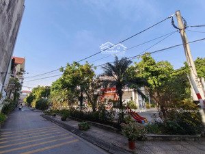 bán nhà phố chu huy mân, 50m2, mặt tiền 5m, 3 tầng, 8.6 tỷ nhà dân xây ở rất sướng