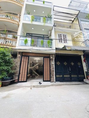 cần tiền bán gấp nhà thoại ngọc hầu. phú thọ hoà. tân phú. giá 4 tỷ 590. diện tích: 4 x 14m