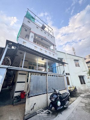 trường thọ chủ ngộp gấp chỉ 5.4 tỷ nhà 3 tầng 110m² 4pn hẻm thông