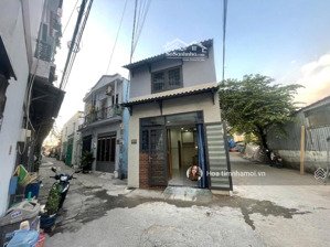 2tỷ6 nhà đẹp bùi văn ngữ quận 12-2pn-2wc- sổ hồng riêng