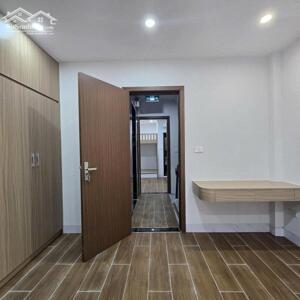 BÁN GẤP NHÀ KHÚC THỪA DỤ CẦU GIẤY 45m2, 7 TẦNG MẶT TIỀN 4m GIÁ 14.2 TỶ