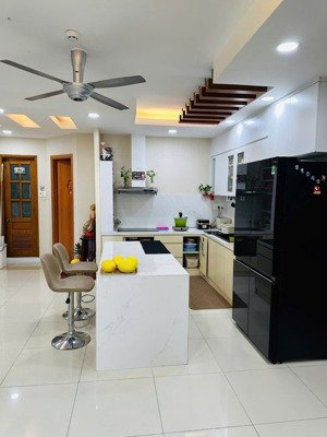 bán chung cư bình minh, dt 105m2 3pn 3wc nhà đẹp view landmark81