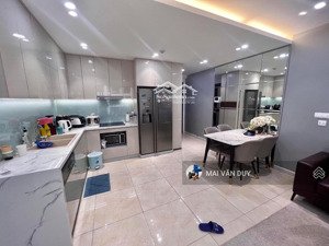 (báo đúng giá) bán căn 3 ngủ full nội thất tại d''capitale trần duy hưng. giá 11.5 tỷ sổ lâu dài