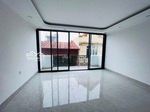 bán nhà ngõ 477 xuân đỉnh 10,8 tỷ oto đỗ cửa 7 tầng thang máy sổ vuông đẹp