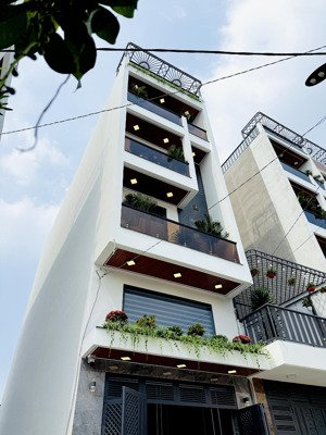 bán nhà 107m2 có phòng ngủ trệt & ô chờ thang máy xây mới 5 tầng đường 8m, gần đại học gtvt