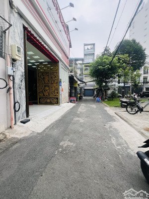 bán nhà nát 73m2, ngay hoàng việt - hoàng văn thụ, đối diện công viên - đường xe tải - 11 tỷ nhỉnh