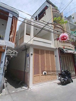 chính chủ gửi bán nhà góc 3 mặt tiền 18/24 vườn chuối, p4, q3, 3.25x11m, trệt lầu, 