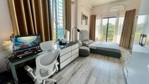 người nhà bán gấp nhà 35m2 5t mới ngay hồ thạch bàn 31ha nhỉnh 5tỷ