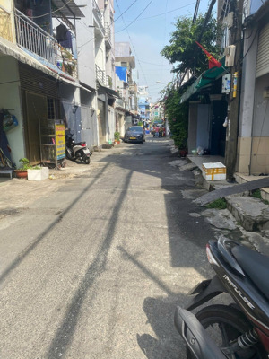 ngay tân hương - gò dầu - 20m2 - 2 tầng đúc - 2pn - nhà mới - gần mặt tiền đường - chỉ 2,x tỷ