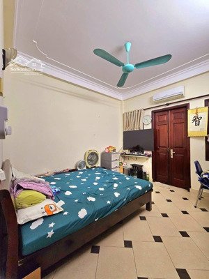 xã đàn, 31m, 3ngủ, ô tô đỗ, 10m ra phố, kinh doanh tốt, nhà dân xây đẹp ở ngay, sổ vuông vắn