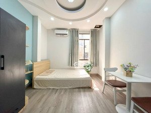 studio_cửa sổ trời_mặt tiền_ngay chợ đakao_cầu đbp_bờ kè hoàng sa