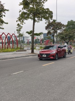 61m2 mt= mh= 5m tt trâu quỳ ô tô thông 10m ô tô tránh hàng xóm vin