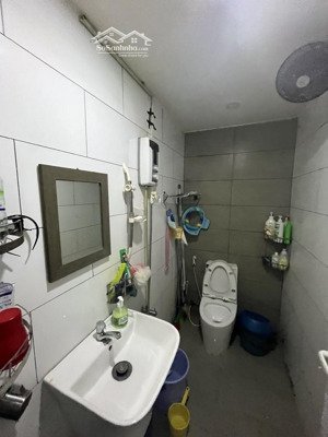 chỉ 5.2 tỷ! có nhà mt kinh doanh khu lữ gia q11 - căn góc thoáng mát - hẻm oto tránh nhau