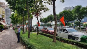 hàng hiếm! nhà mặt tiền kinh doanh bến vân đồn dt 135 m2 giá cực tốt