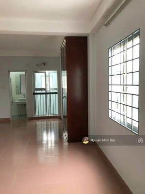 bán căn hộ dịch vụ khoán nguyễn văn lạc 13,9 tỷ ngang 3m x dài 22m, tin thật , hãy gọi ngay