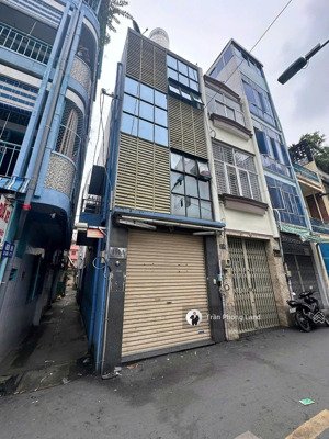 chính chủ gửi bán nhà góc 2 mặt tiền 114a đường số 4 - cư xá đô thành, q3, giá 8.2 tỷ, 