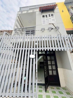 làm ăn thua lỗ bán gấp nhà riêng 2tỷ850 kha vạn cân, linh đông, thủ đức, 44,3 m2