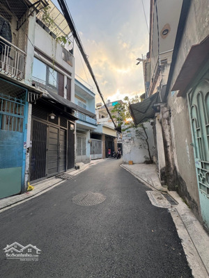 thoại ngọc hầu - hxh thông - 31m2 - nhà 3 tầng - nở hậu - nhỉnh 3 tỷ