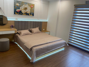 bán nhà phố trần duy hưng-tú mỡ, cầu giấy, ngõ thông ôtô kd, 84m 5t mt 8m, gần vincom trần duy hưng