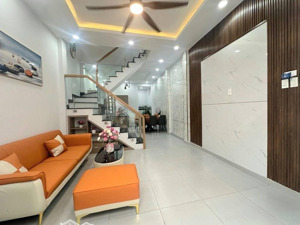 nhà đẹp đón tết- cạnh nhà ga t3 - tân bình - dt 41m2 - 2 tầng chắc chắn - full nội thất