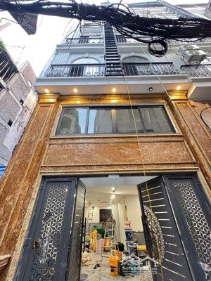 cầu diễn tòa chdv dòng tiền khỏe giá 20.3 tỷ diện tích: 70m kết cấu: 8 tầng 24