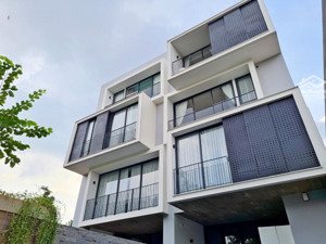 vị trí xd cao- bán nhà phường thảo điền, quận 2- dt: 9x25m- 3 tầng. hđt: 45tr/th - giá bán: 31.5 tỷ