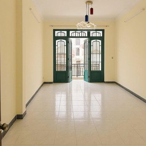 hẻm 4m đặng văn ngữ p14 phú nhuận dt: 4,3x15 trệt lầu sân thượng vuông vức giá 8,2 tỷ tl