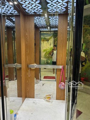 bán nhà hxh 5m + thang máy phạm văn đồng, bình thạnh: 4 x 17,5m, giá 13,5 tỷ