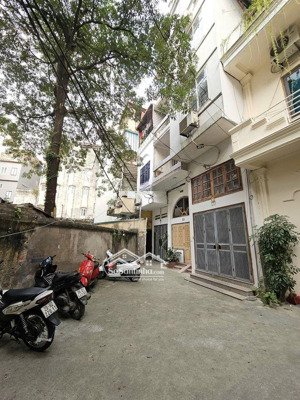 bán nhà đội cấn,ba đình,ô tô đỗ cửa,6 tầng kiên cố, giá chào 8,2 tỷ