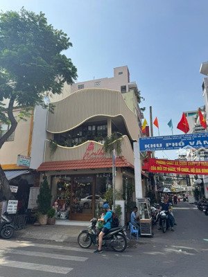 góc 2 mặt tiền nguyễn thiện thuật q3 dt 5m x 8m nở 9m chỉ 25 tỷ có dòng tiền 66 triệu/tháng giáp q1