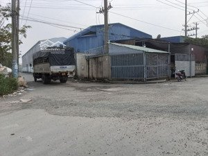 bán xưởng 620m2 gốc 2 mặt tiền đường xe công, giá 13 tỷ tl, cách tl 10 tầm 200m, đang chờ thuê 35tr