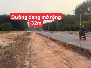 trục chính vào kdl sinh thái núi cậu, bán đảo thala, tuyến dh710 , dt 15*80*300 thổ cư.