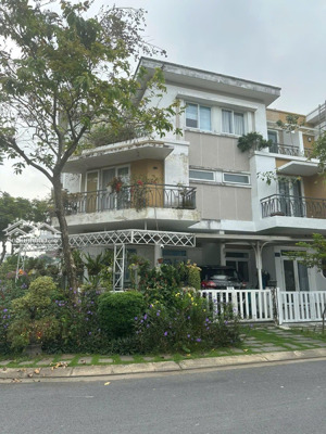 gđ đi định cư bán nhà riêng 2 mặt tiền 175m2 view công viên - hồ bơi khang điền bình chánh